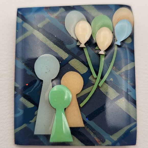 Vintage Acrylic People Pins by Lucinda - Adult with Two Children and Balloons - Picture 1 of 2